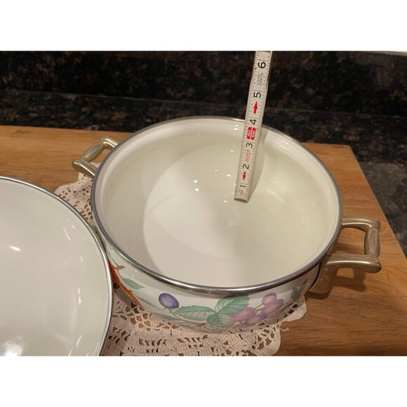 Vintage Enamelware Dutch Oven Pot w/Brass Handles - Picture 8 of 10